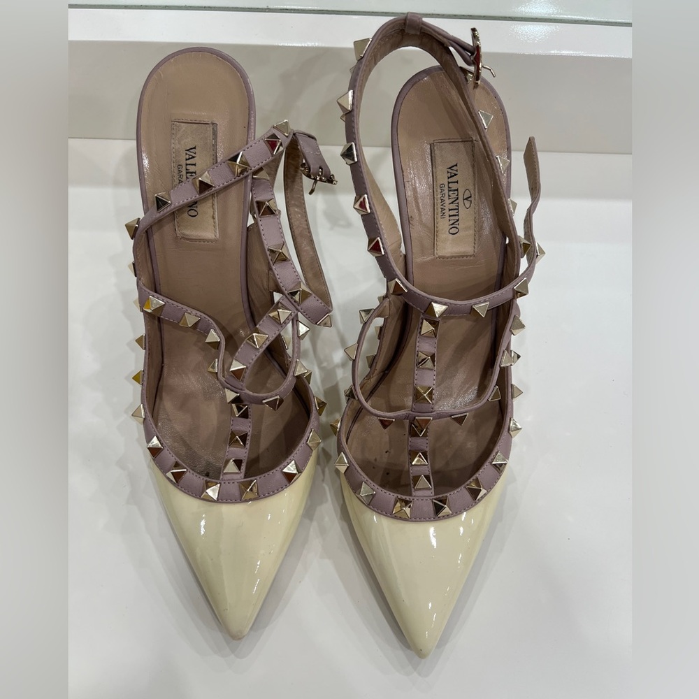 Valentino Women's Cream and Tan Rockstud Heels